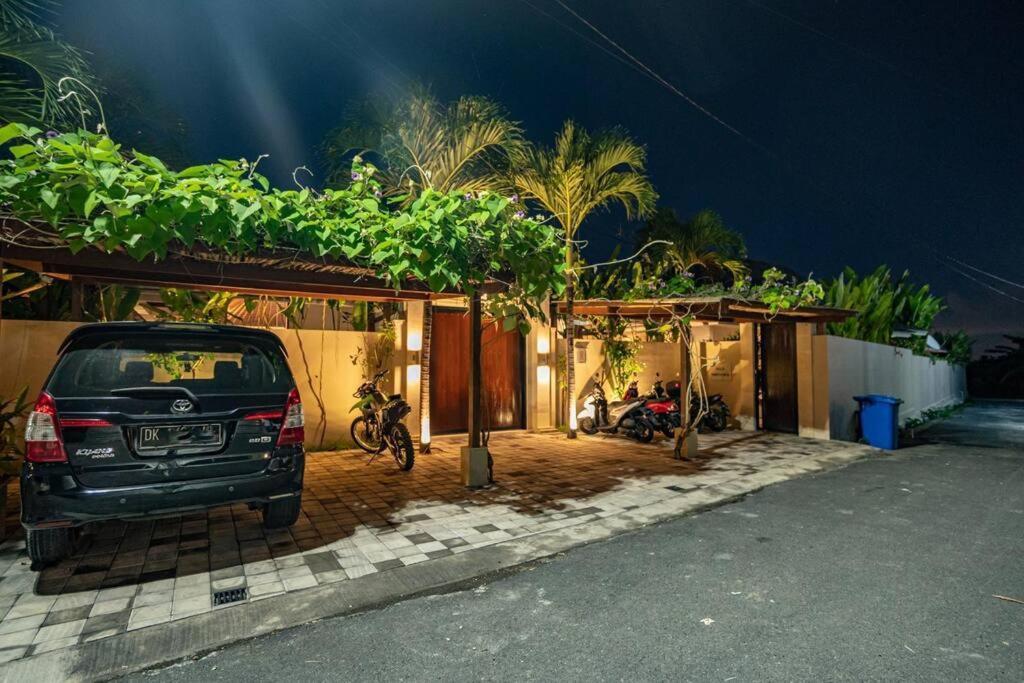 Villa Mimpi Nyata チャングー エクステリア 写真